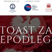 Trzy wydarzenia, które zmieniły Polskę! – wystawy niepodległościowe z przewodnikiem